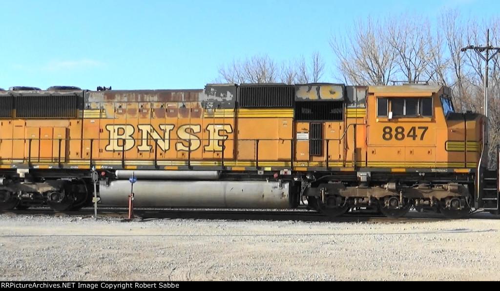 BNSF 8847